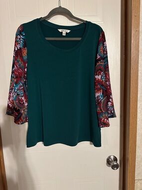 The Pioneer Woman Teal Elegant Blouse with Multicolor Floral Sleeves